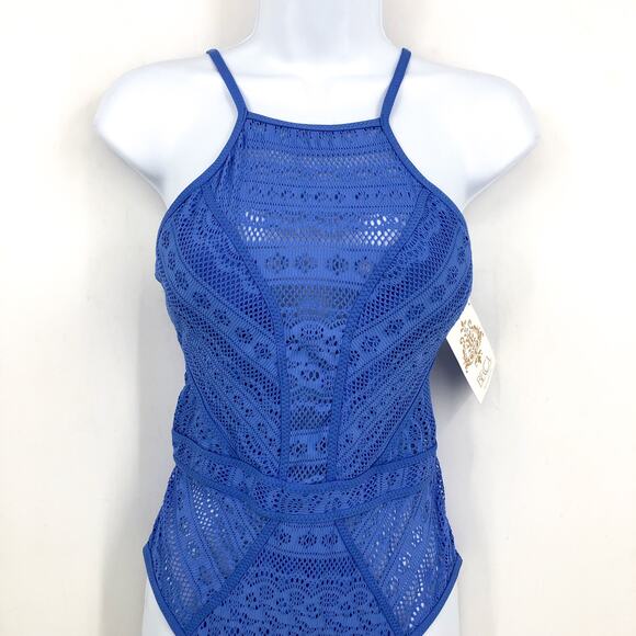 BECCA Color Play Crochet One Piece Swimsuit Medium Blue Cornflower Plunge NWT - Picture 6 of 12